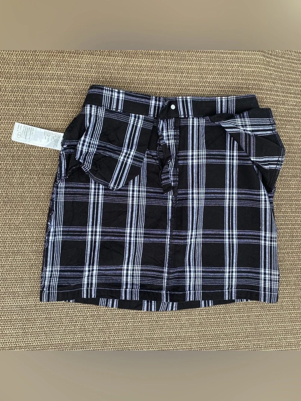 Hollister Black & White Plaid Ultra High-Rise Mini Skirt - Size S